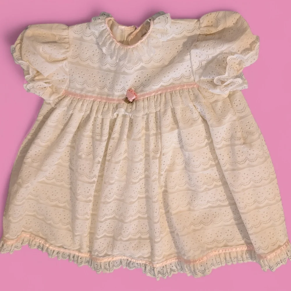 80s Vintage Cinderella union made white Lace Ruffle Satin‎ Girls dress size 5